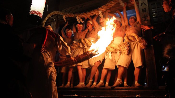 【写真有】迫力の火踊り！国の文化財、浜松市引佐町の祭「川名ひよんどり」に行ってきた！