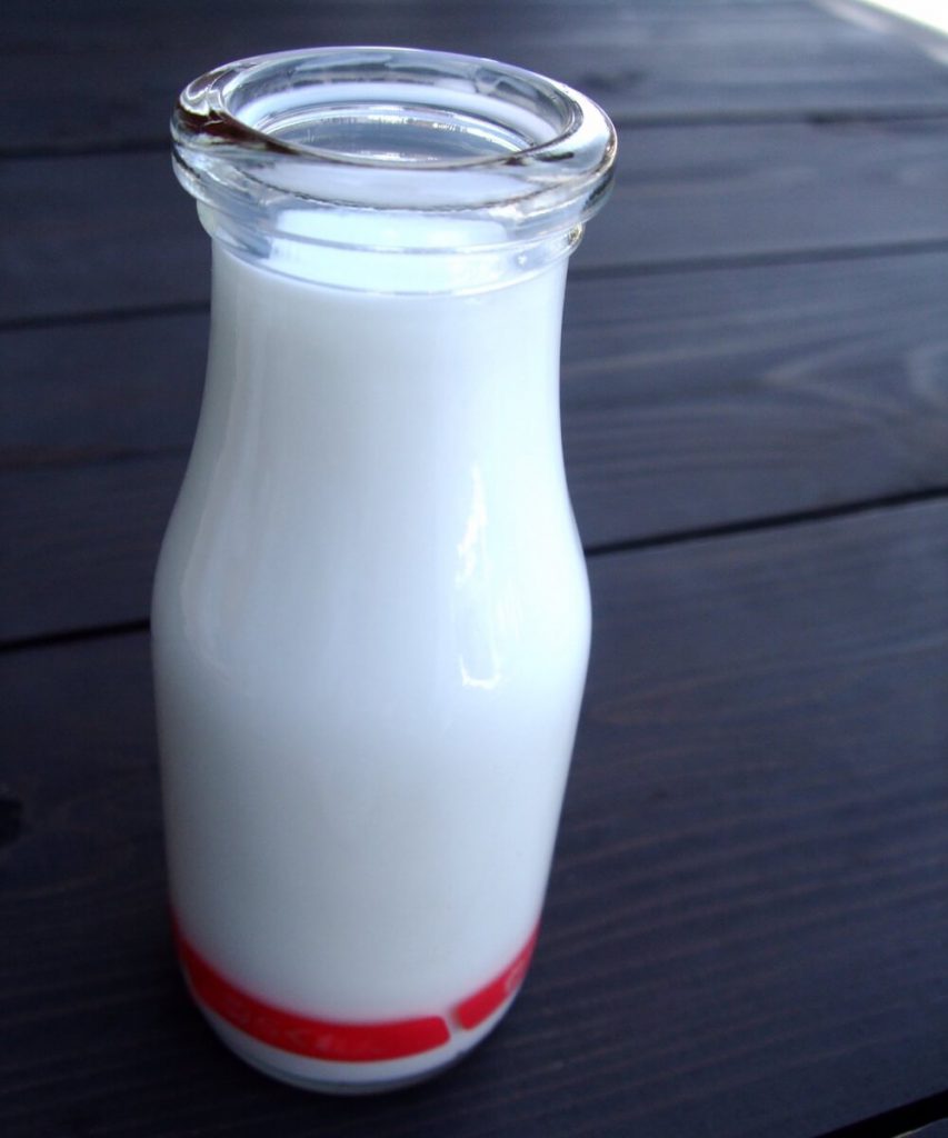牛乳の画像